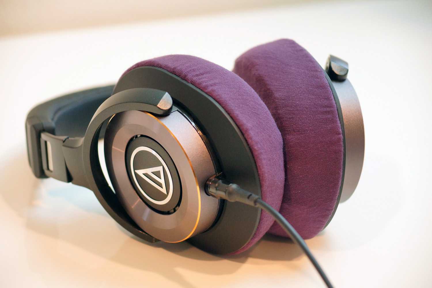 Ath-msr7b - high-resolution portable headphones  | audio-technica