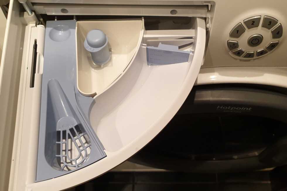 Стиральная машина с сушкой hotpoint-ariston fdd 9640 b eu (белый) (f088824) купить от 43370 руб в екатеринбурге, сравнить цены, отзывы, видео обзоры и характеристики