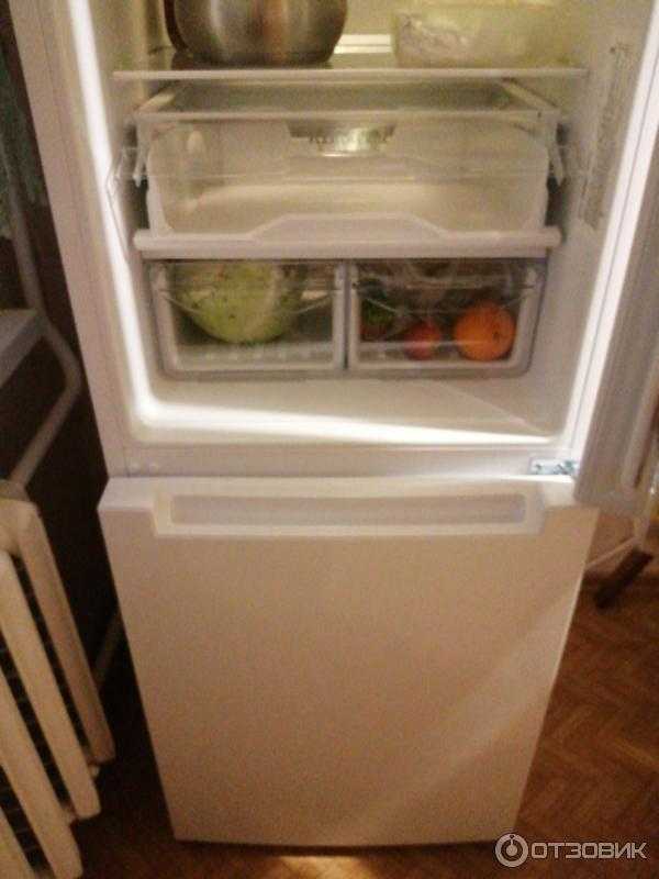 Холодильник с нижней морозильной камерой indesit itf 118 w